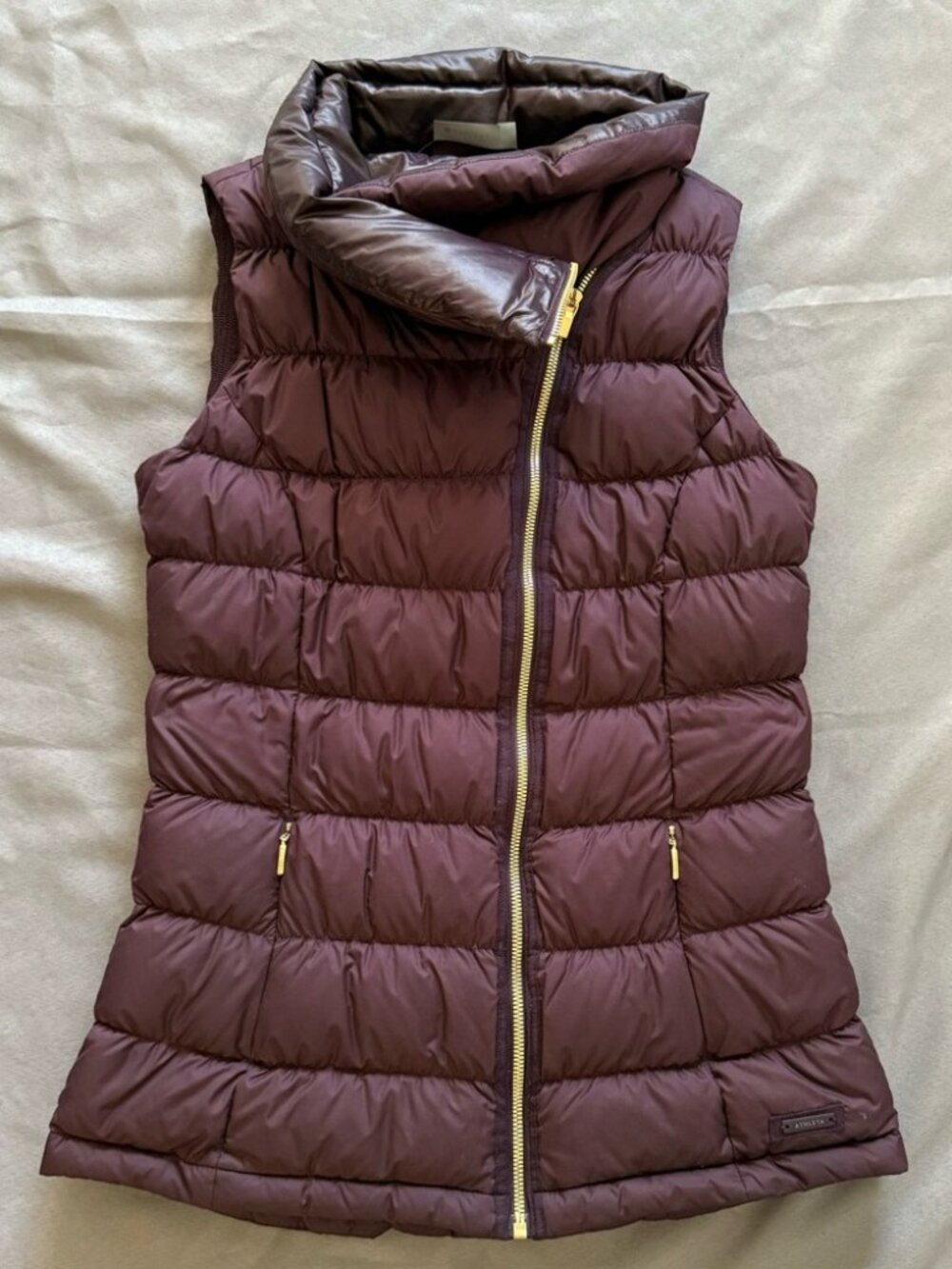 EUC Women’s Athleta Asymmetrical Down Vest Size XS